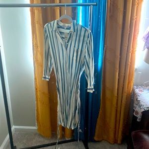 Still tagged, never worn!!! Great look for business casual.